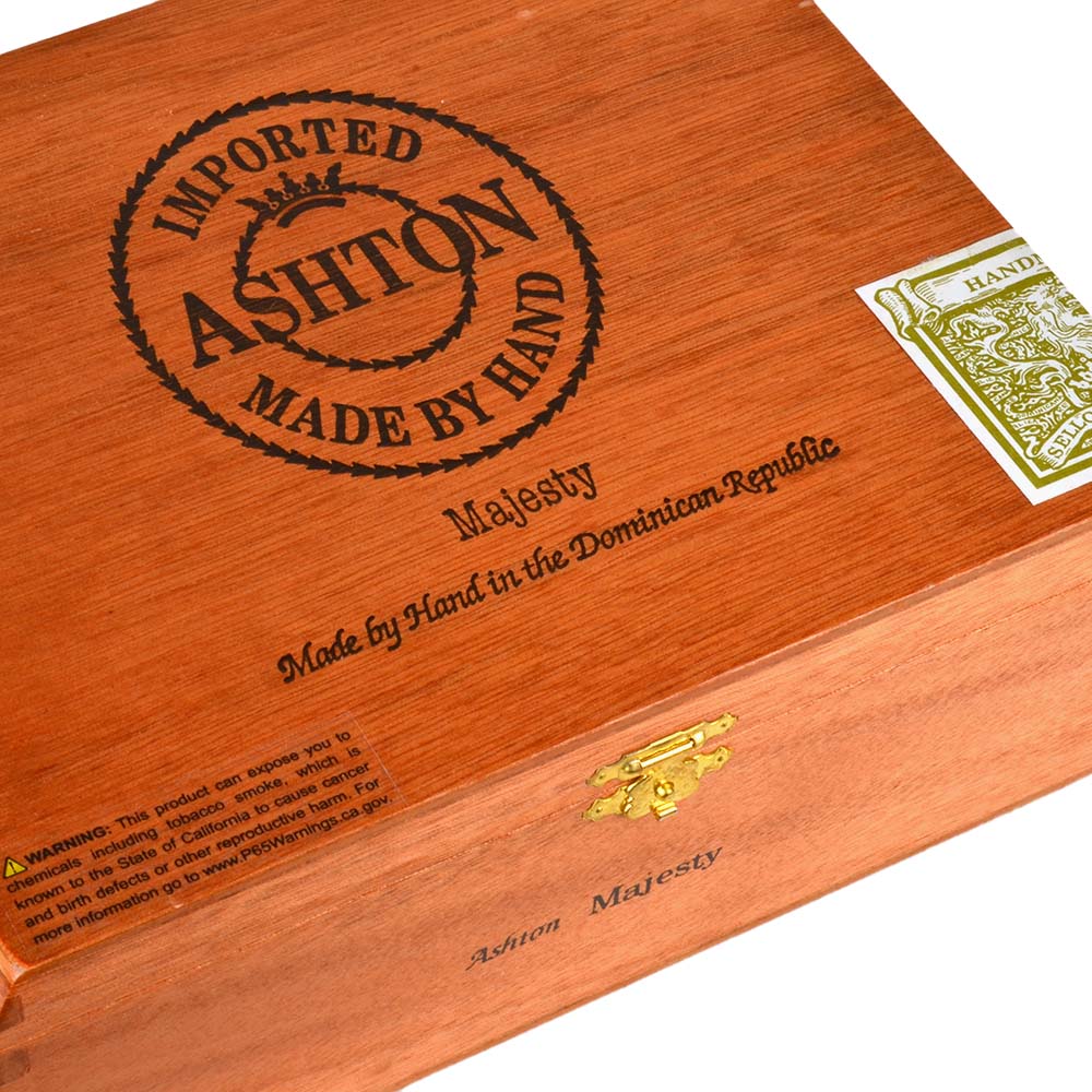 Ashton Majesty Cigars Box of 25 4