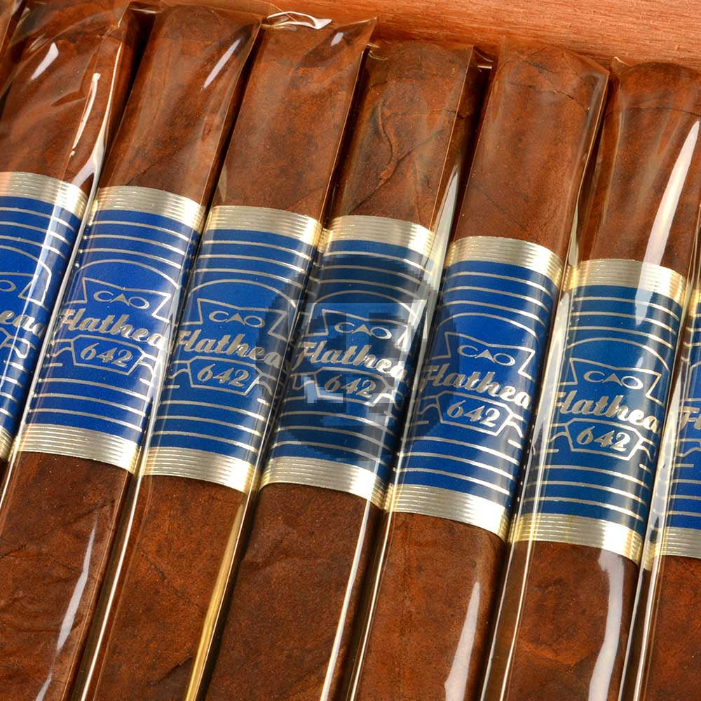 CAO Flathead V642 Piston Cigars Box of 30